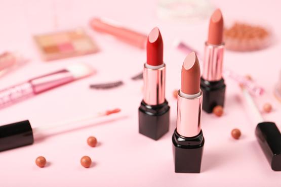 Latest Trends in Cosmetic Colors
